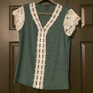 SHEIN green lace top